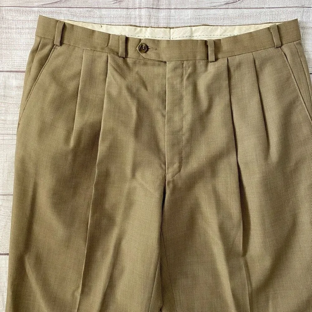 Ralph Lauren wool tan suit w/fully lined 3 button jacket and pleated cuffed pant